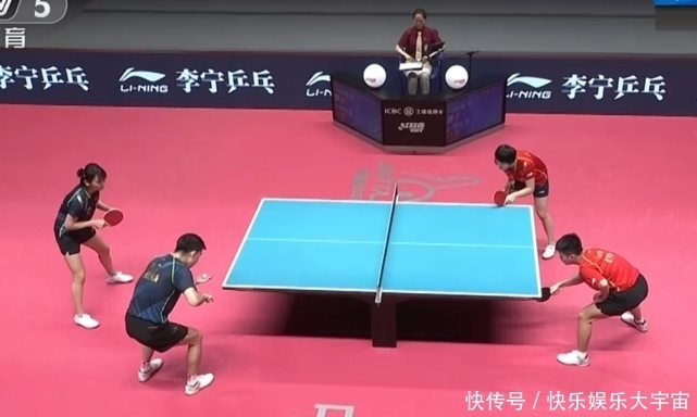 他们从小学 他们从小学